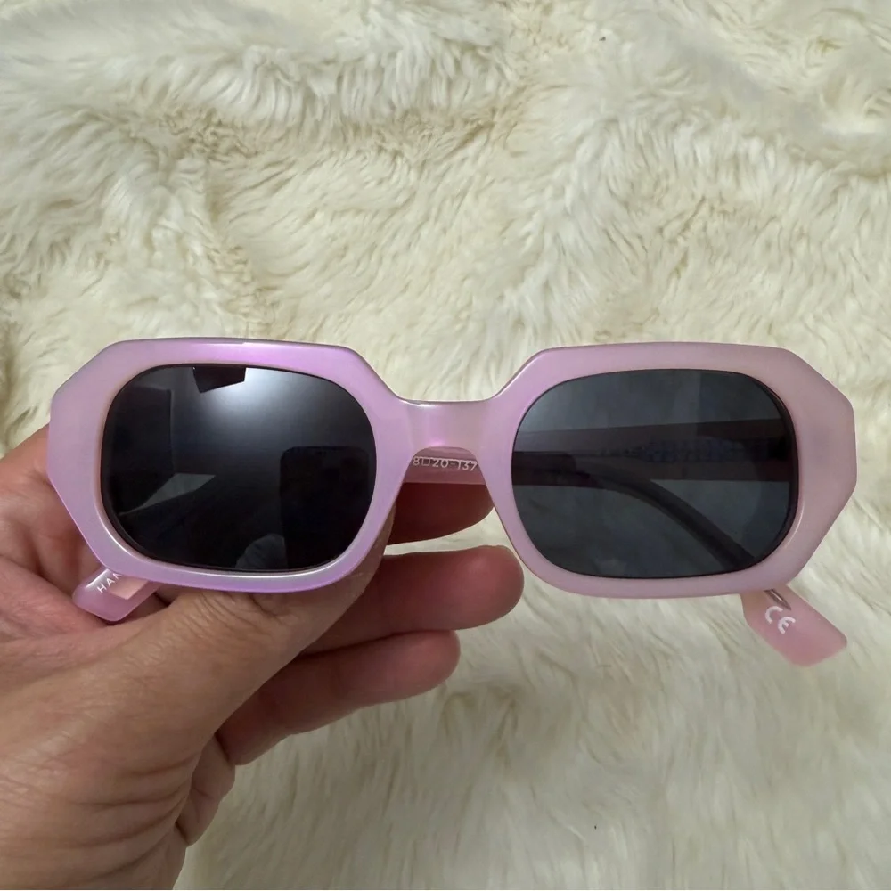 Le Specs La Dolce Vita sunglasses - Picture 2 of 5